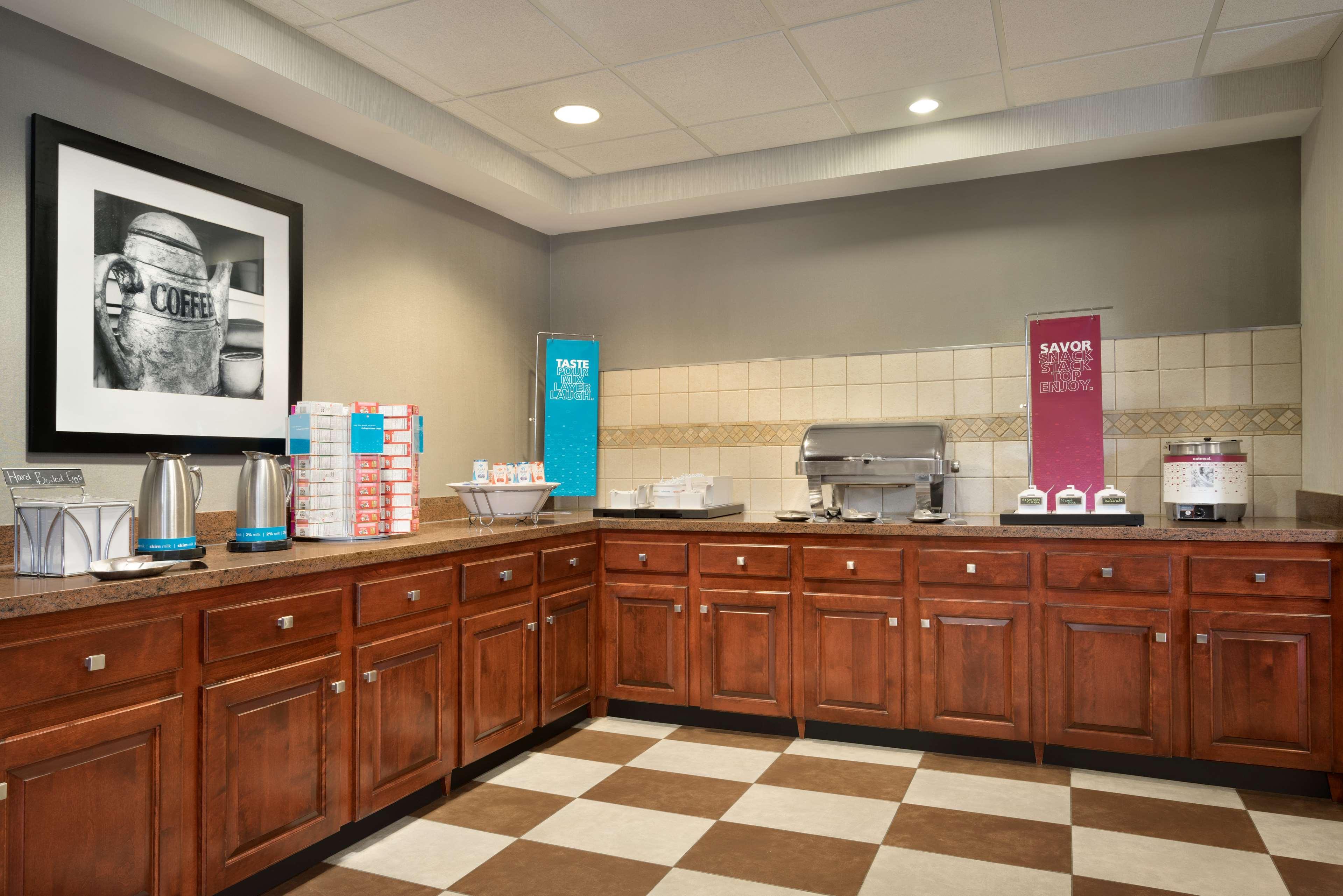 Hampton Inn & Suites Middletown Ngoại thất bức ảnh