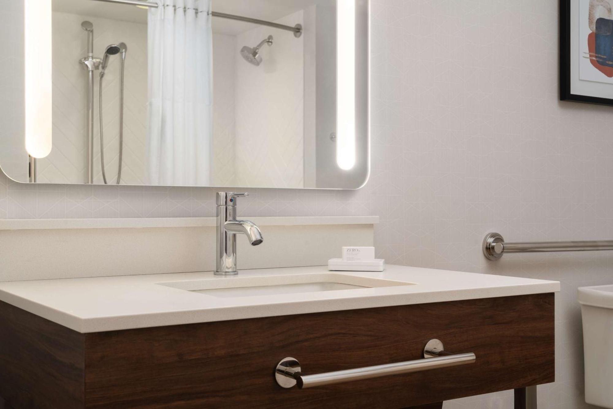 Hampton Inn & Suites Middletown Ngoại thất bức ảnh