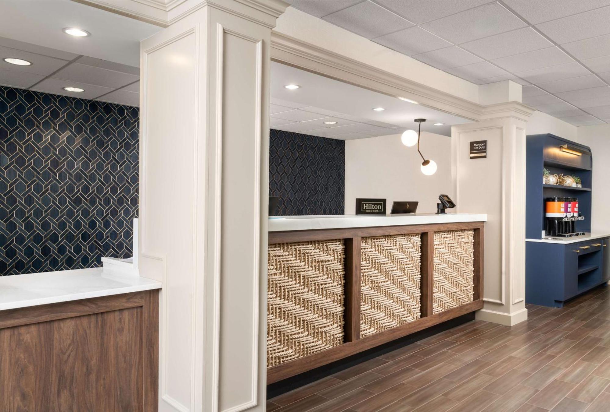 Hampton Inn & Suites Middletown Ngoại thất bức ảnh
