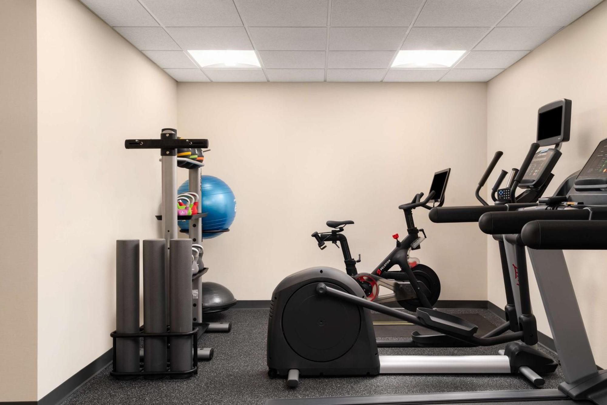Hampton Inn & Suites Middletown Ngoại thất bức ảnh