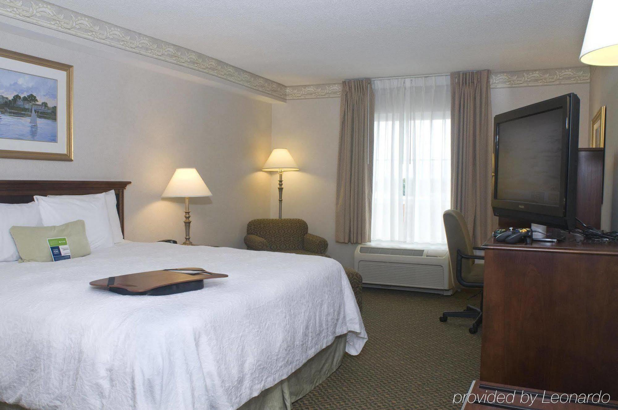 Hampton Inn & Suites Middletown Ngoại thất bức ảnh